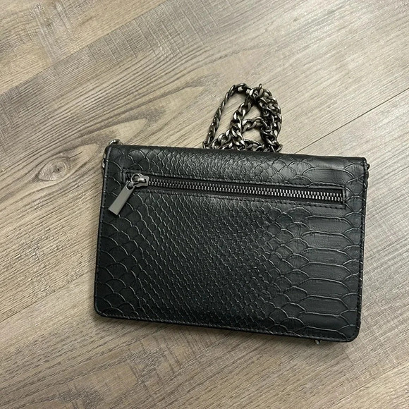 Black target clutch​ - Picture 6 of 6